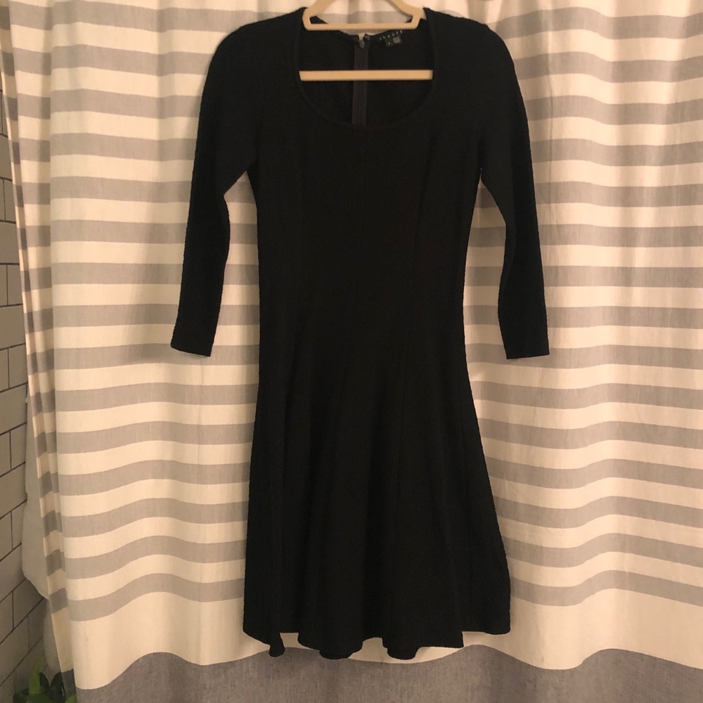 Theory Sz 2 Knit Black Dress. NWOT